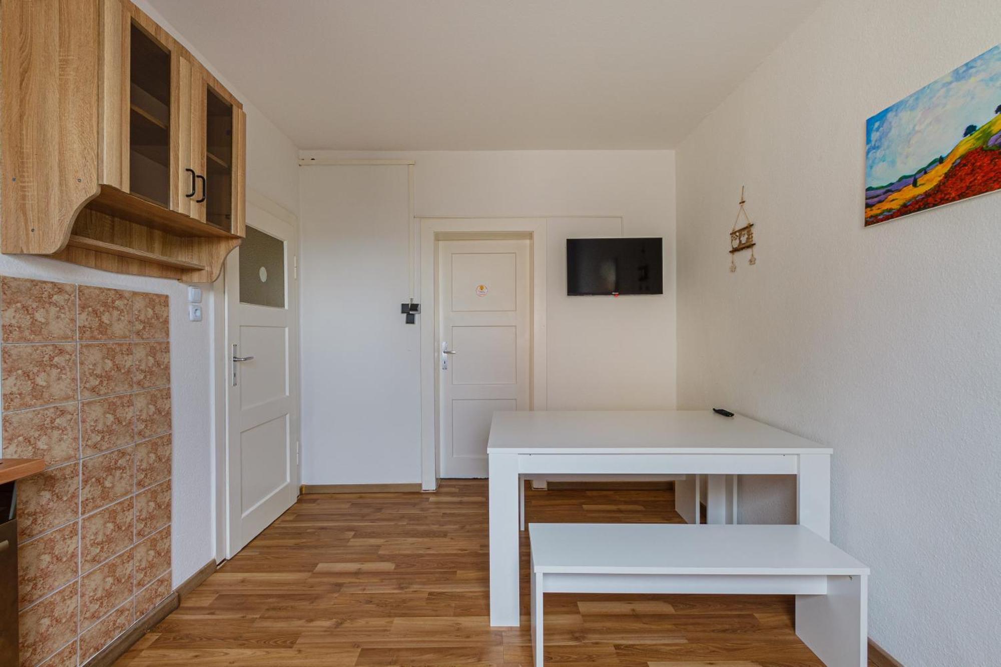 Apartment Monteurwohnung In *